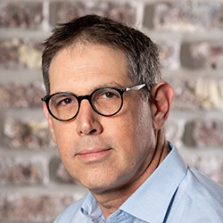 גיל מנדלזיס